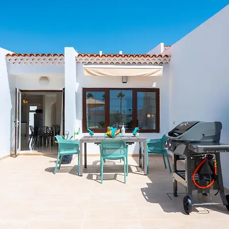 Haciendas Village Tenerife 아데제