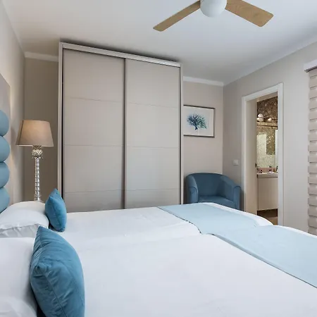 Haciendas Village Tenerife 아데제