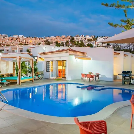Haciendas Village Tenerife 호텔 아데제